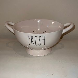 Rae Dunn Fresh colander